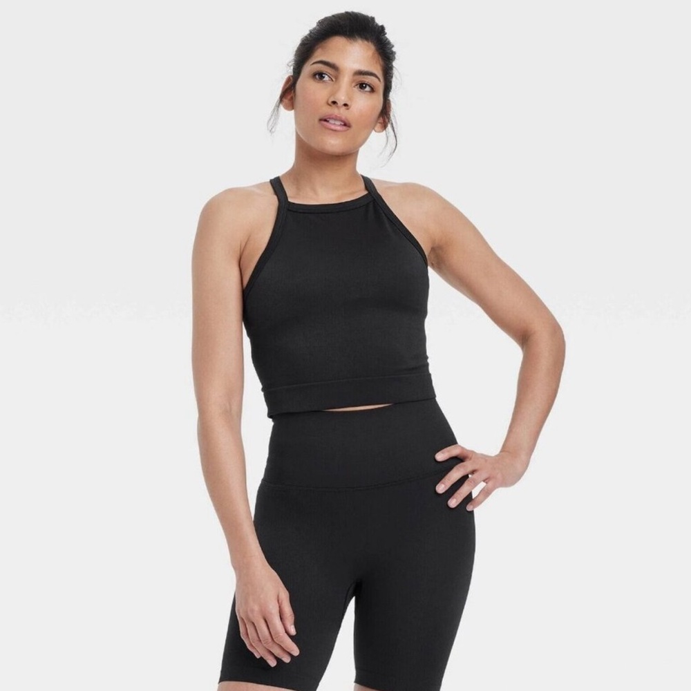 All in Motion Black Seamless Athletic Crop Top Sports Bra